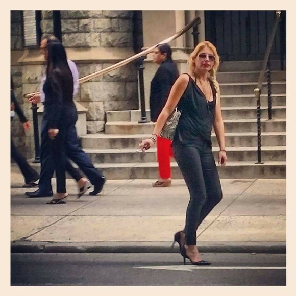 Meet your Posher, Ana - Picture 1 of 4